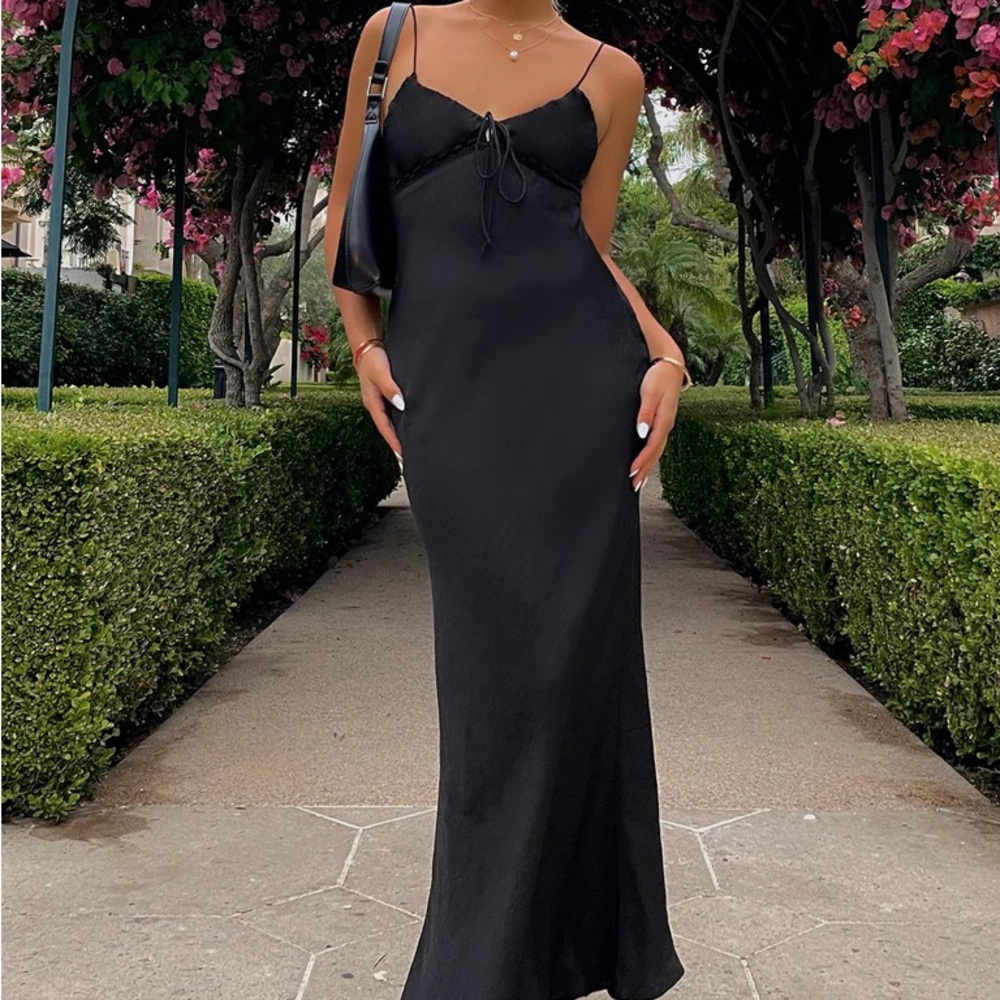 EMILY MAXI DRESS BLACK